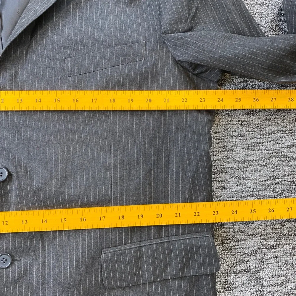 Renoir Mens 46 40 Charcoal Gray Pinstripe 2 Button Suit Super 120s 40x35